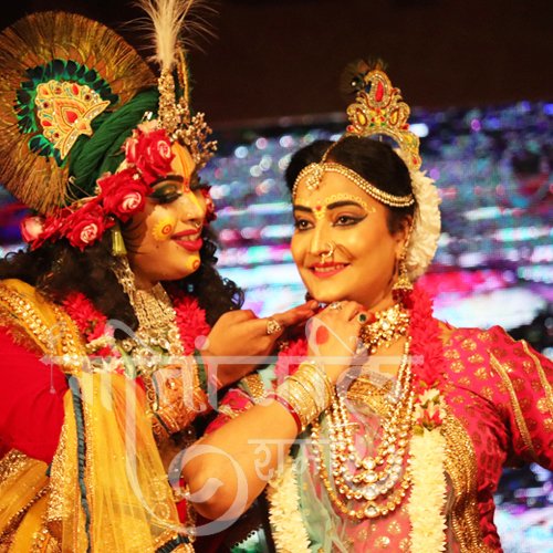 traditional costume in vrindavan for holi